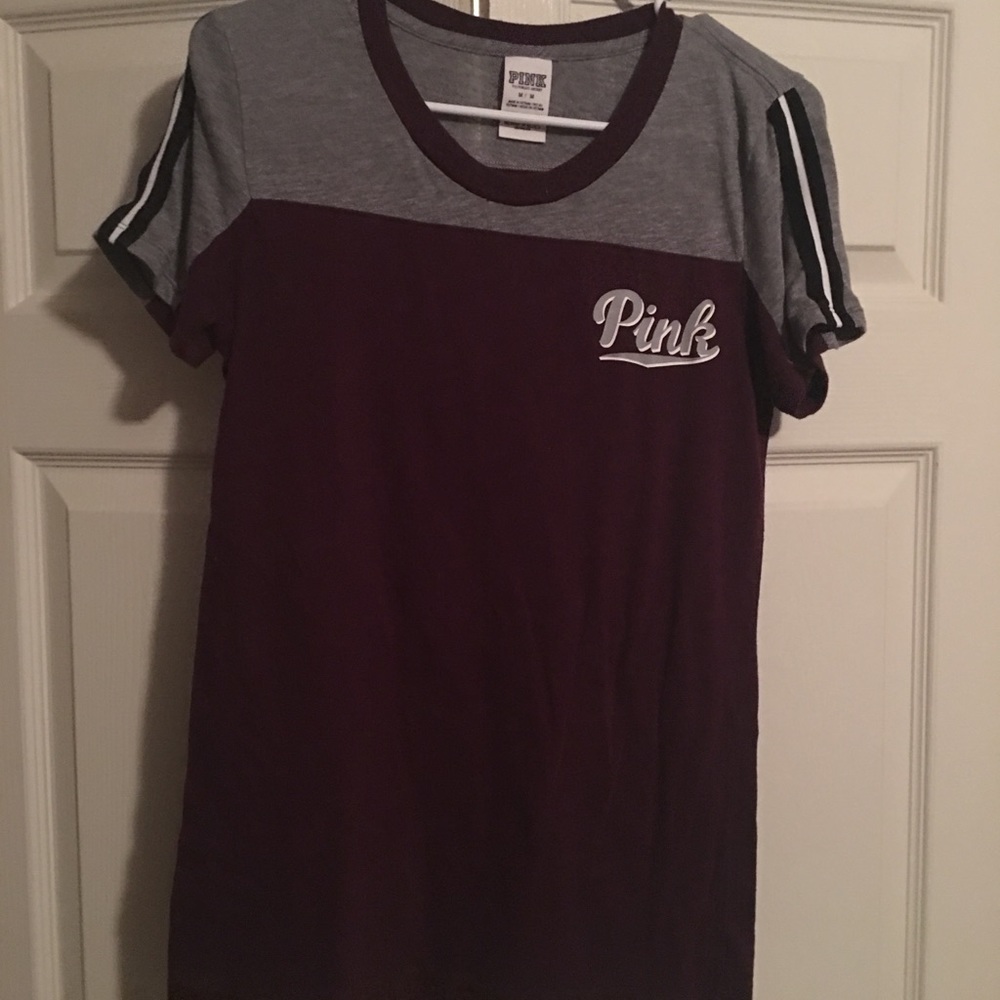 VS Pink tee
